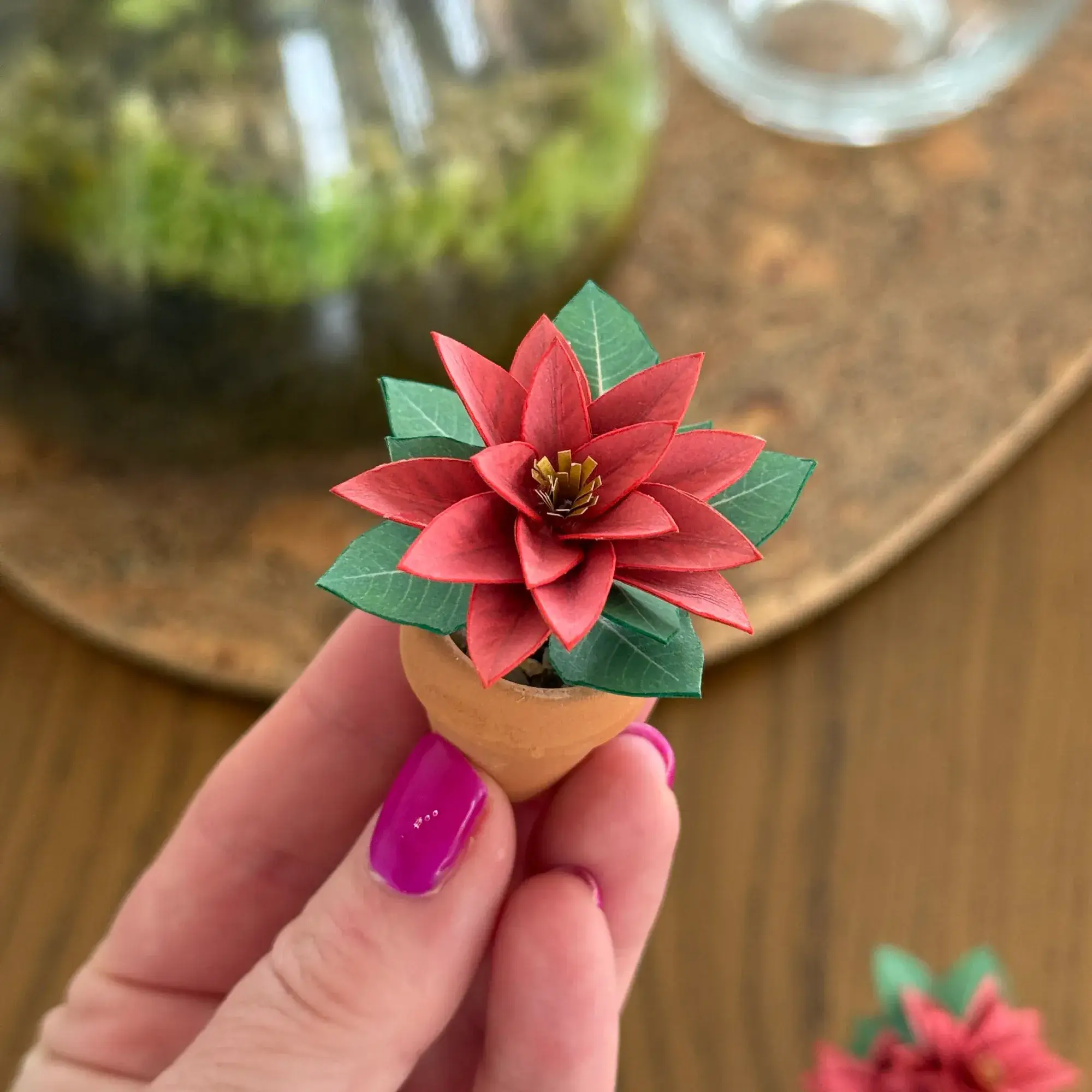Finished paper Poinsettia single bloom